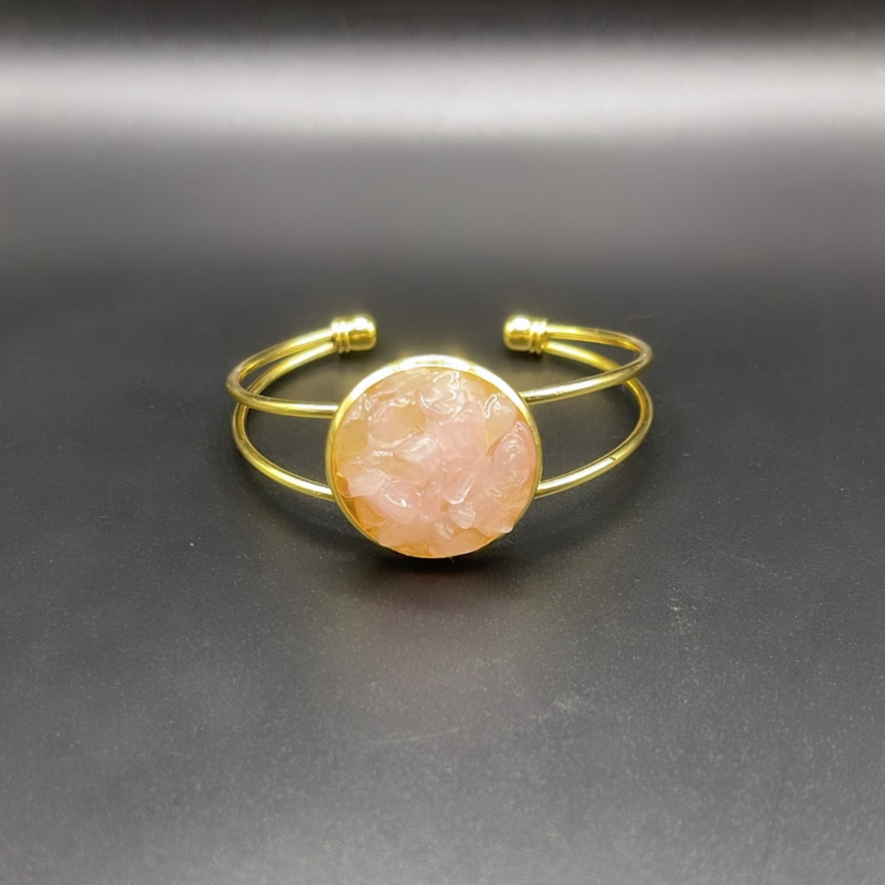 ✨ Rose Radiance: Adjustable Gold Cuff Bracelet with Rose Quartz ✨