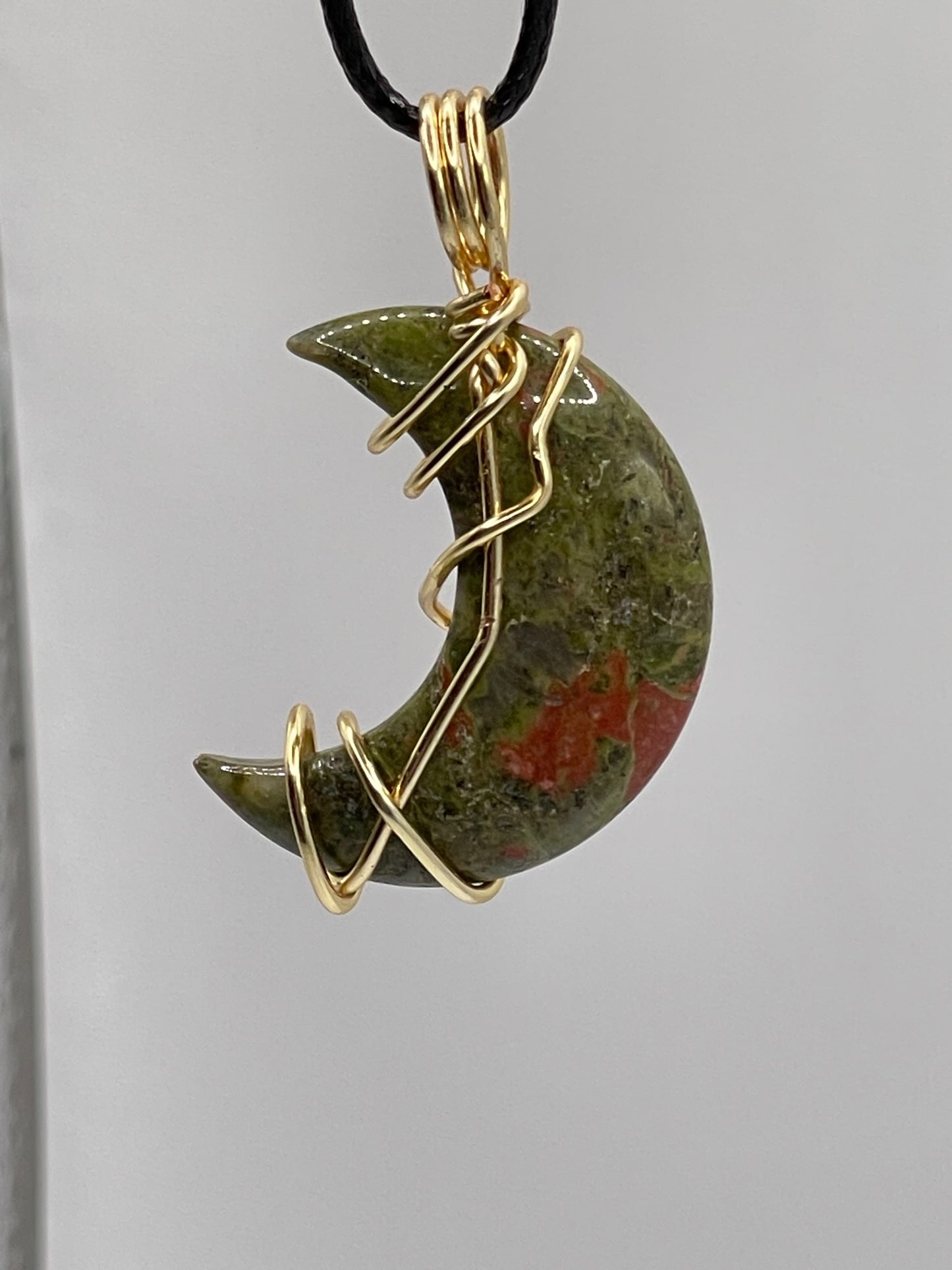 ✨ Golden Serenity: Unakite Crescent Moon Necklace ✨