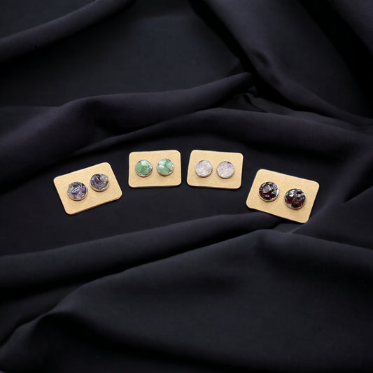 Radiant Simplicity: Crystal Chip Stud Earrings for Effortless Elegance